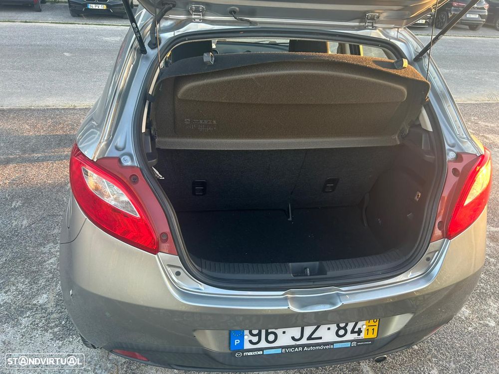 Mazda 2 1.3 MZR 90th Anniversary - 13