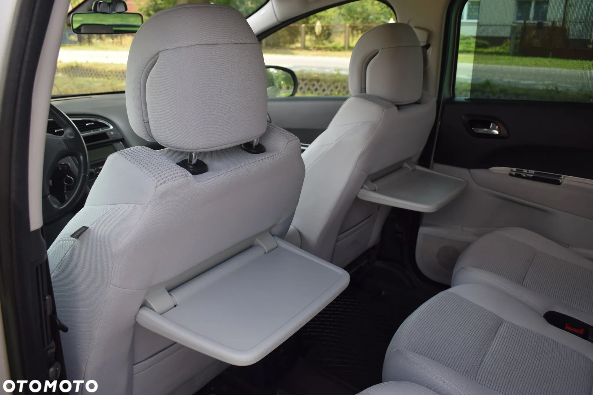 Peugeot 5008 1.6 HDi Family 7os - 14