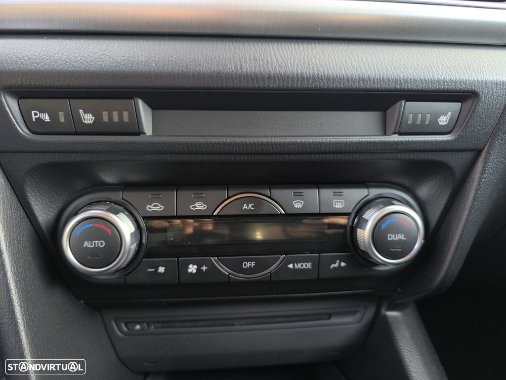 Mazda 3 Hatchback - 15