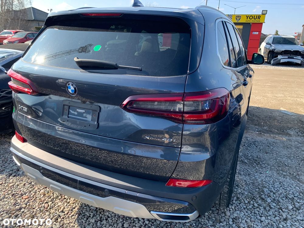 BMW X5 xDrive40i - 7