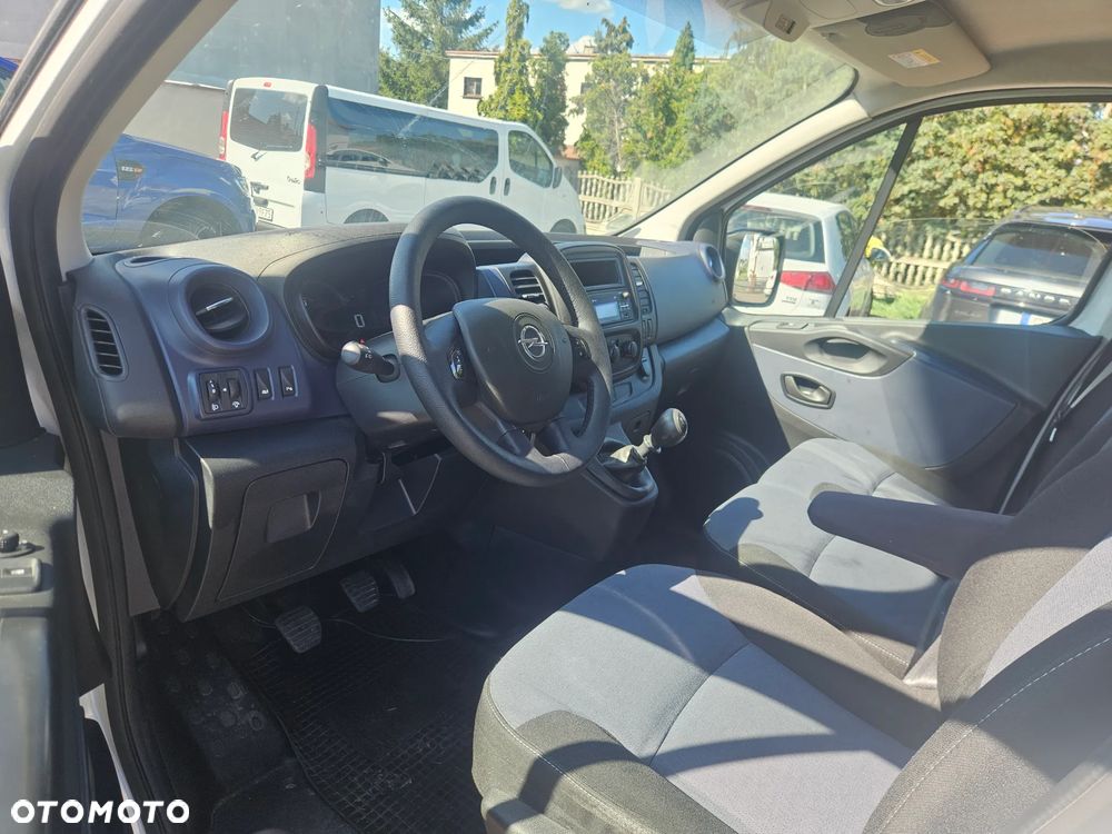 Opel VIVARO - 14