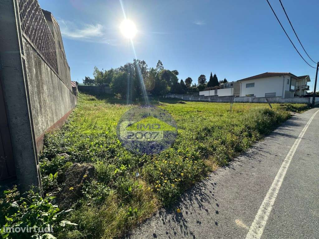 Terreno em Sanguedo - Grande imagem: 2/9