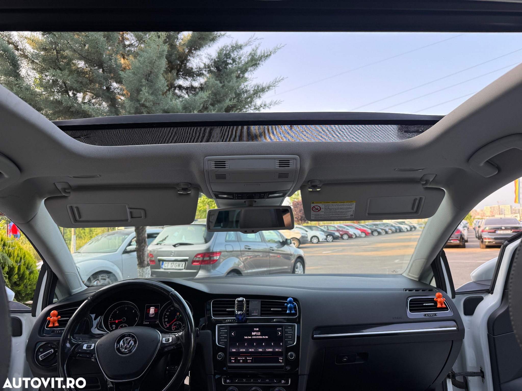 Volkswagen Golf 2.0 TDI SCR DSG Comfortline - 18