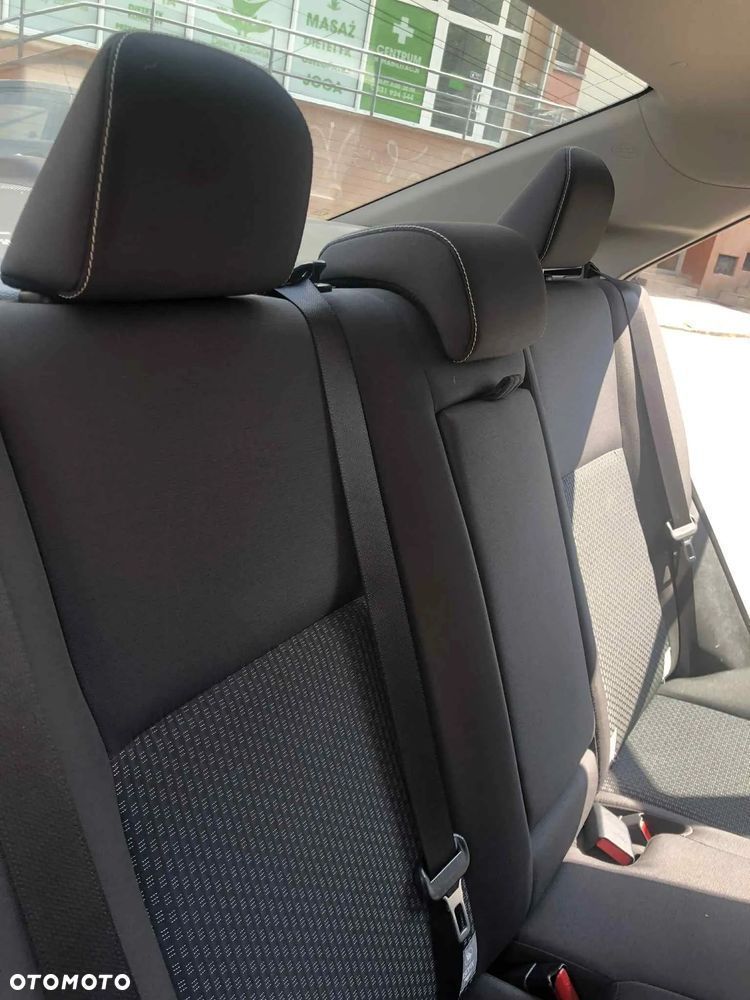 Toyota Corolla 1.6 Comfort - 11