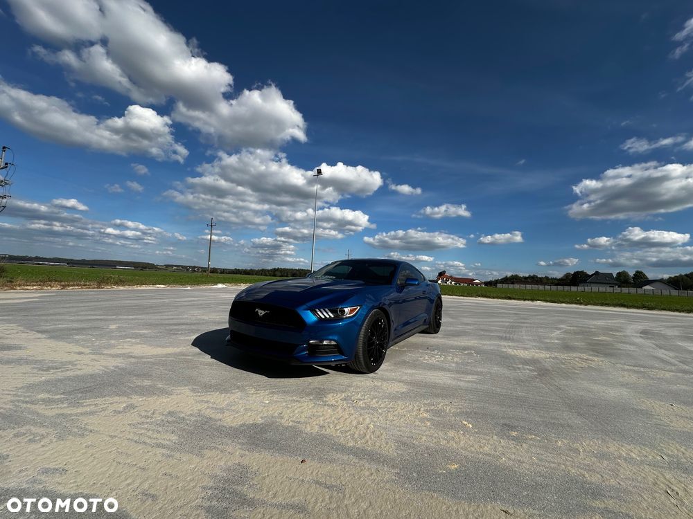 Ford Mustang 3.7 V6 - 1