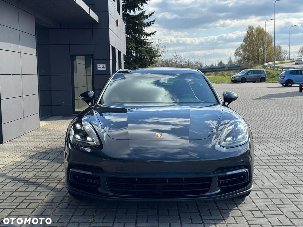 Porsche Panamera 4 Platinum Edition - 5