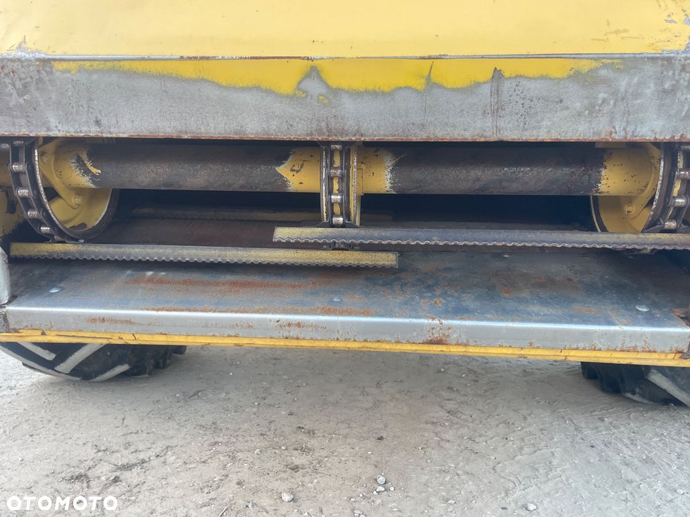 New Holland TX 32 - 12