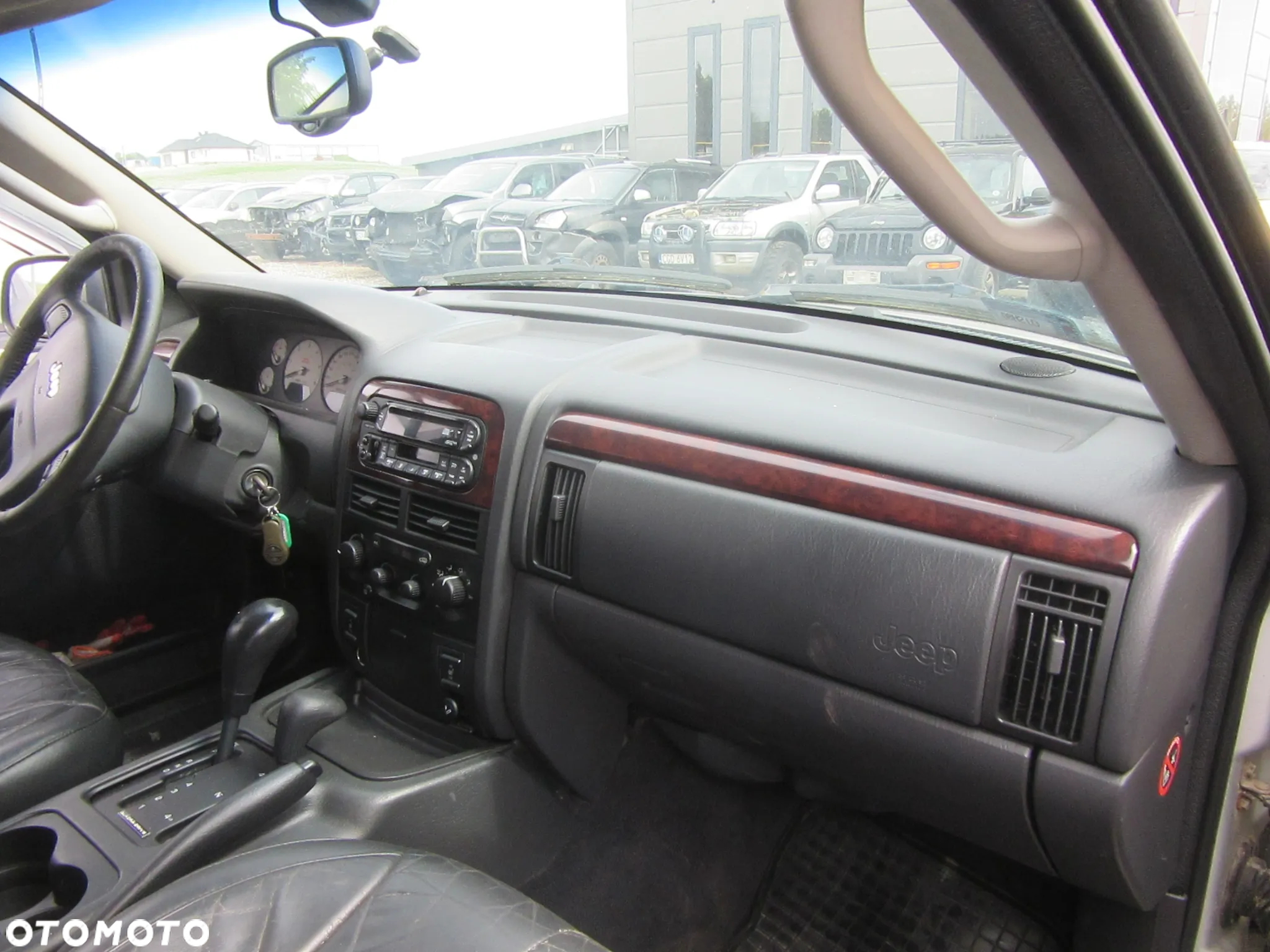 KANAPA FOTELE BOCZI SKÓRA Jeep Grand Cherokee WJ 2004 r. Wszystkie części - 11