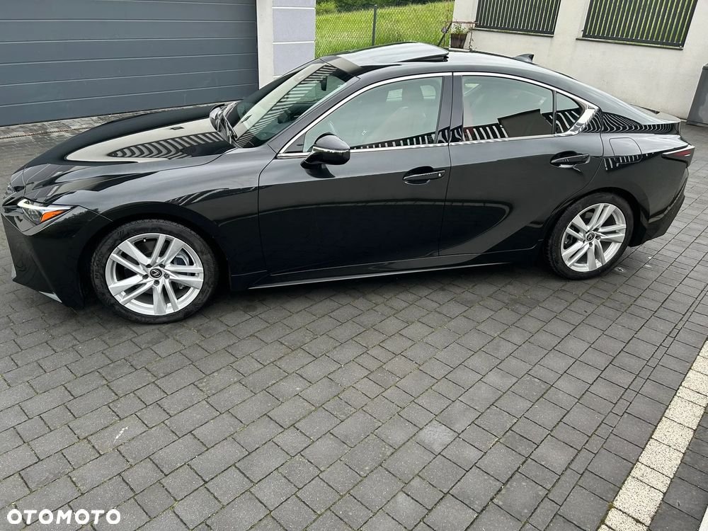 Lexus IS - 3