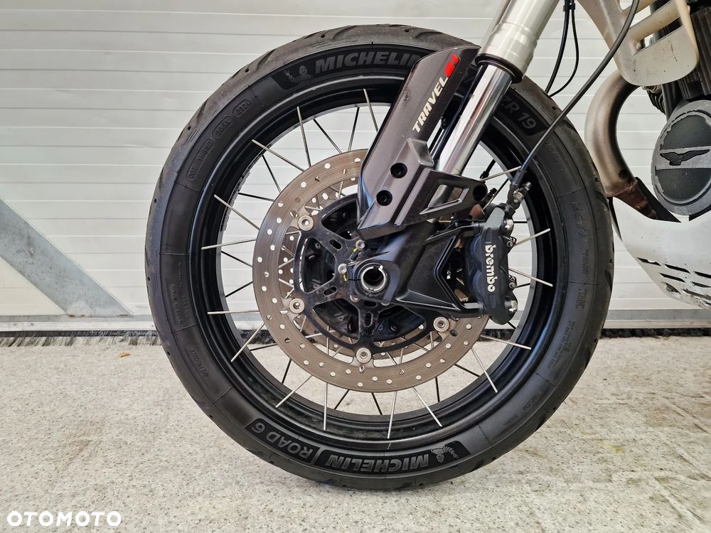 Moto Guzzi V85 - 10