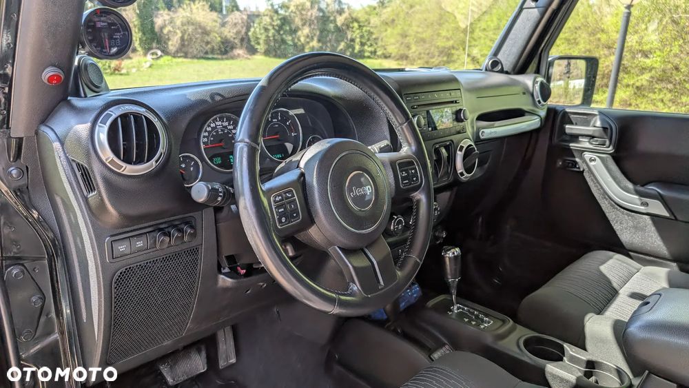 Jeep Wrangler 2.8 CRD Rubicon - 23