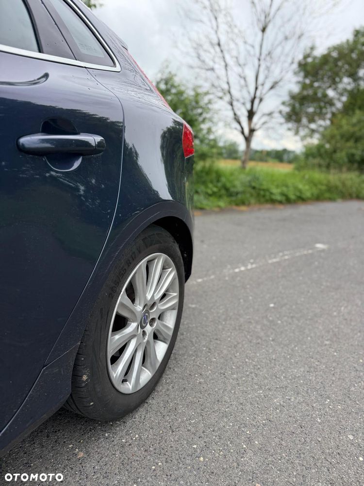 Volvo V40 D2 Summum - 18