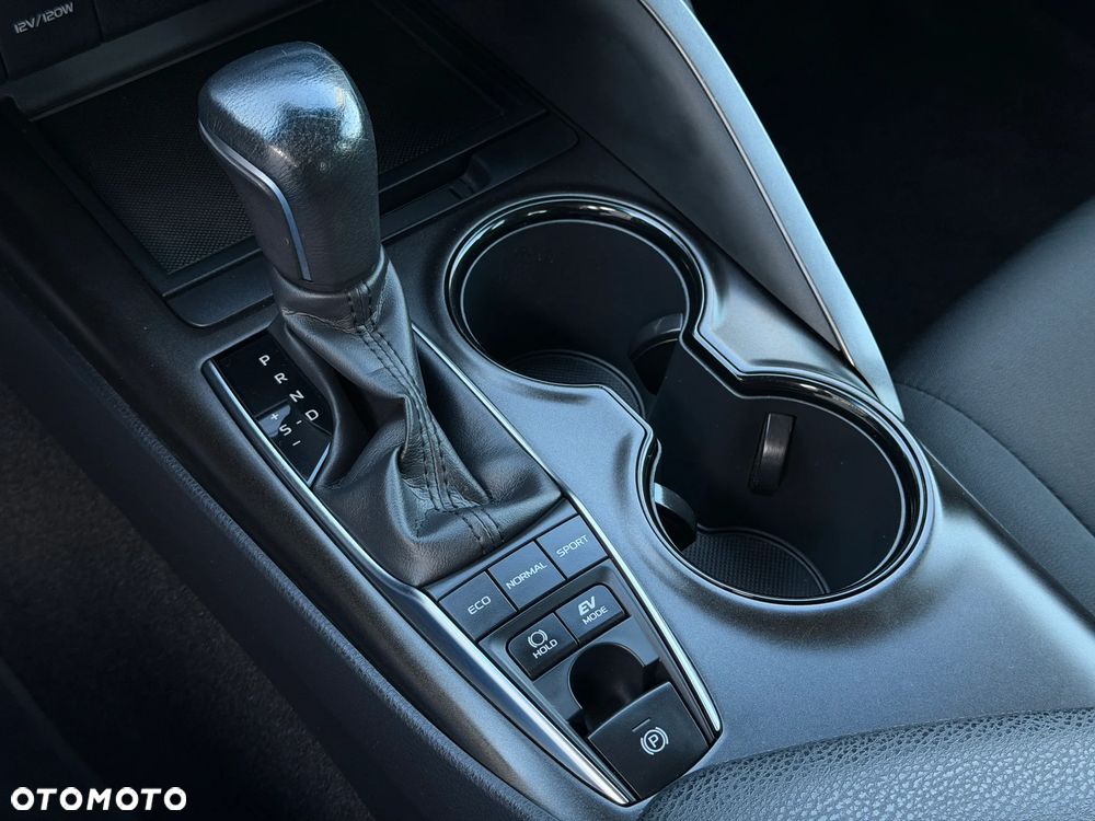 Toyota Camry 2.5 Hybrid Comfort CVT - 20