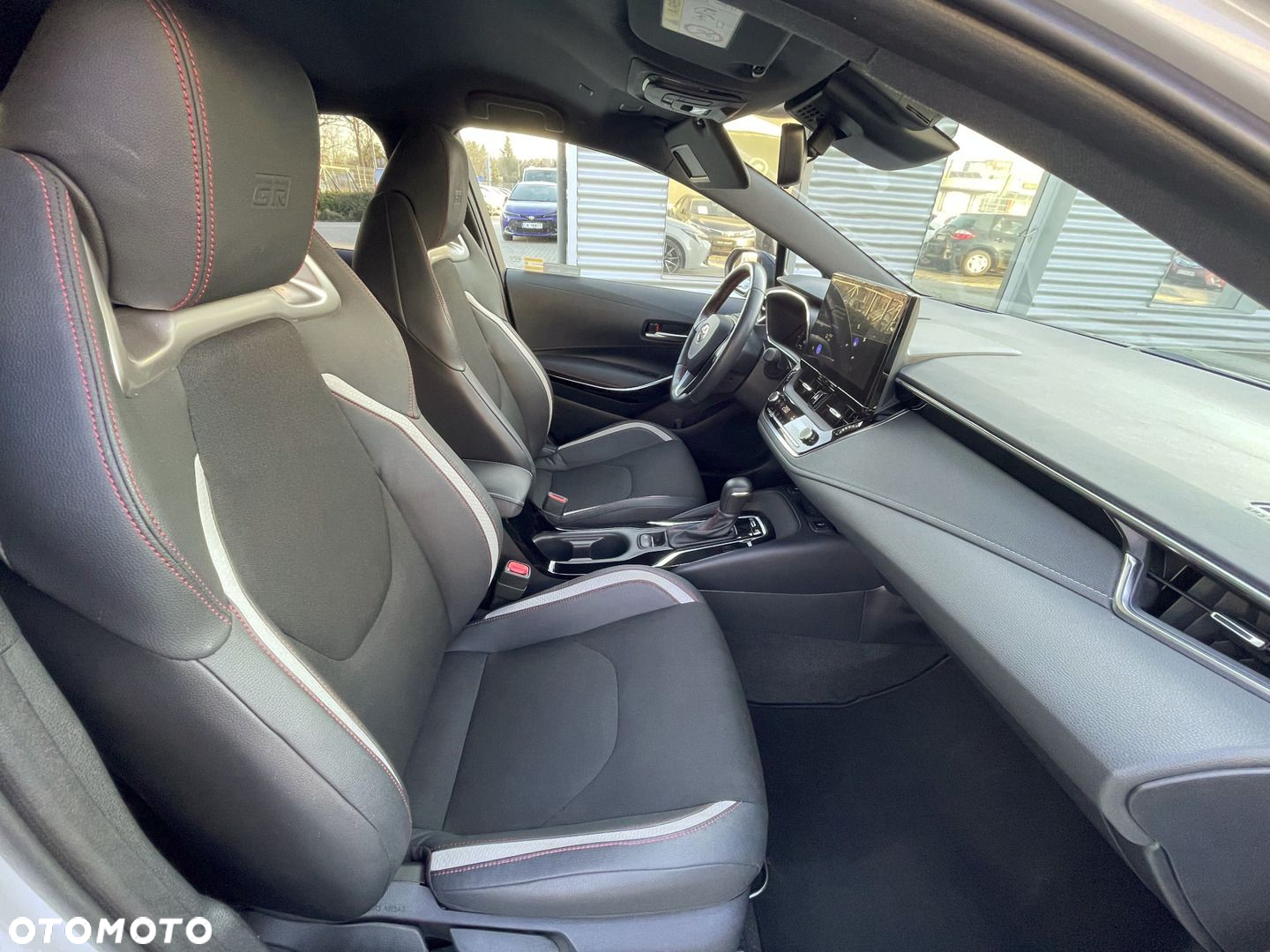 Toyota Corolla - 13