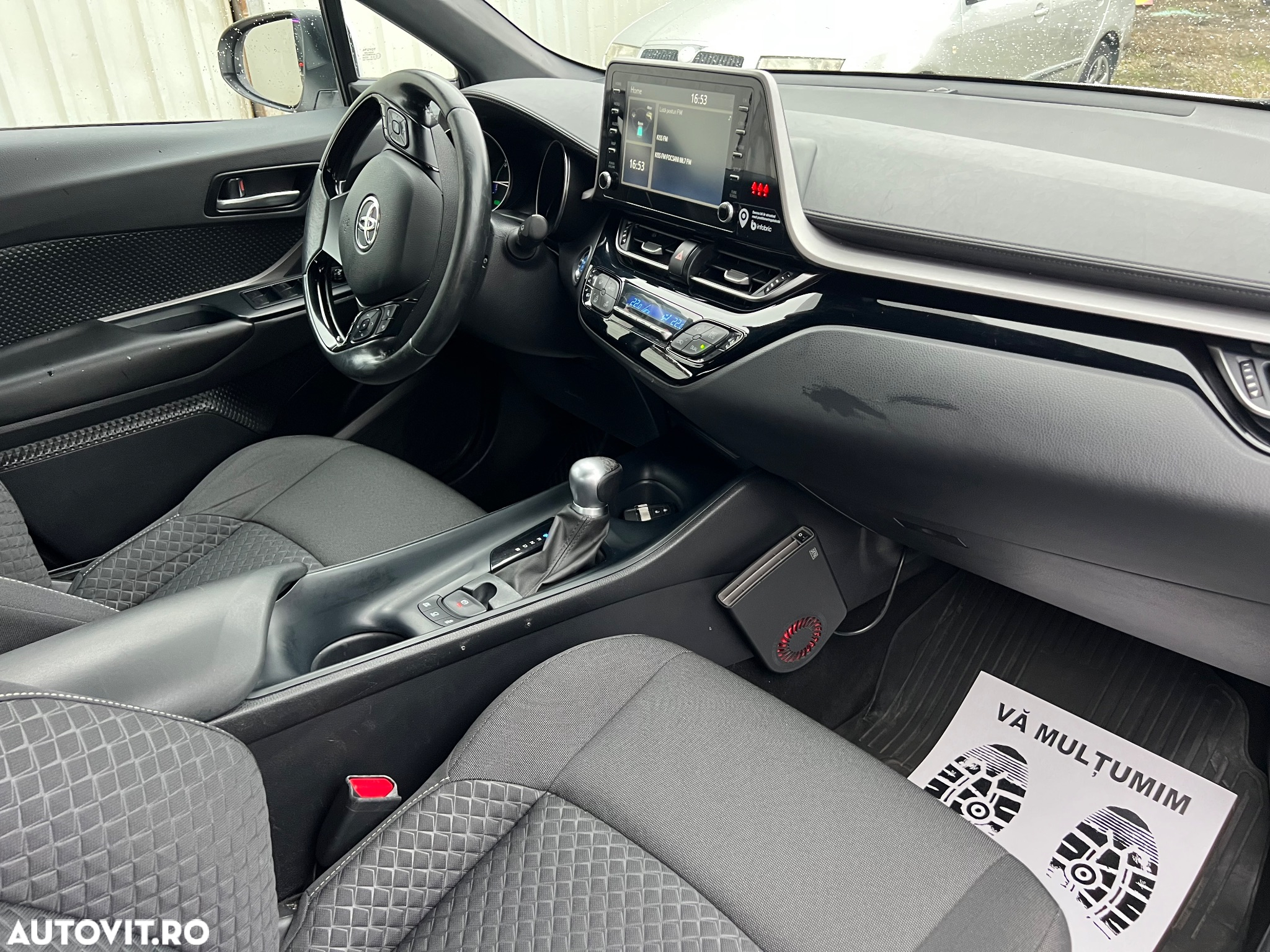 Toyota C-HR 1.8 Hybrid Business Edition - 4