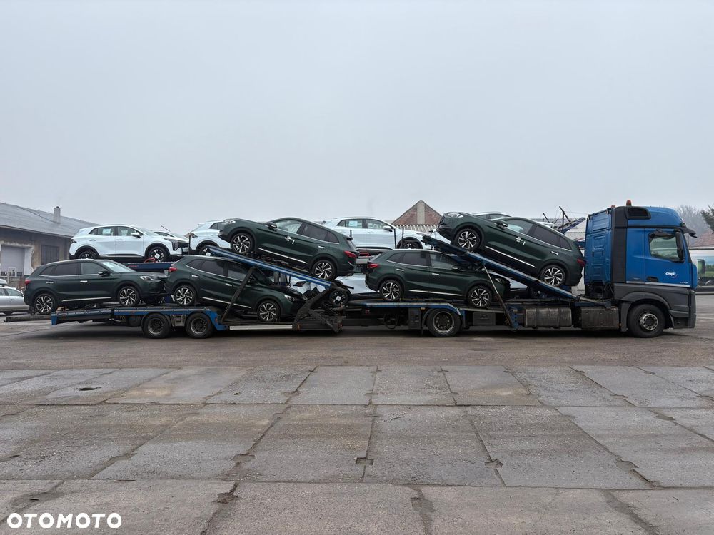 Mercedes-Benz ACTROS - 22