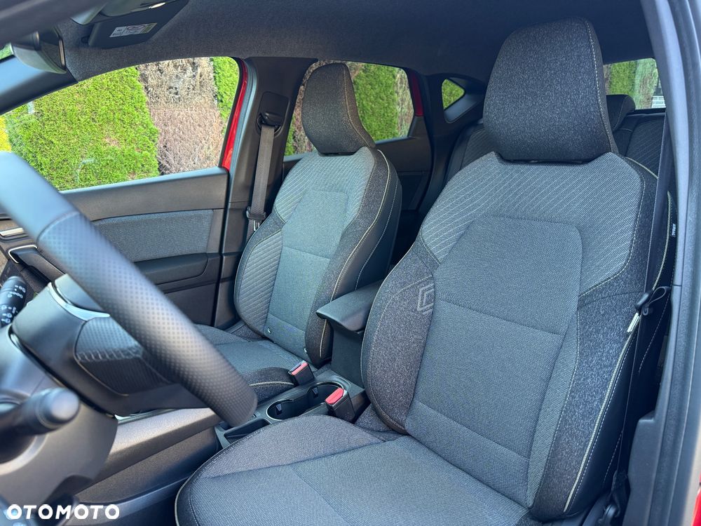 Renault Captur 1.3 TCe mHEV Techno - 14