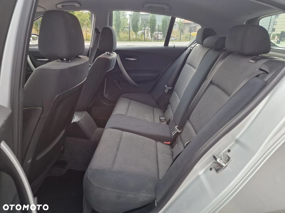 BMW Seria 1 116i - 19