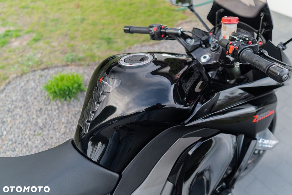 Kawasaki Ninja 1000 SX - 25