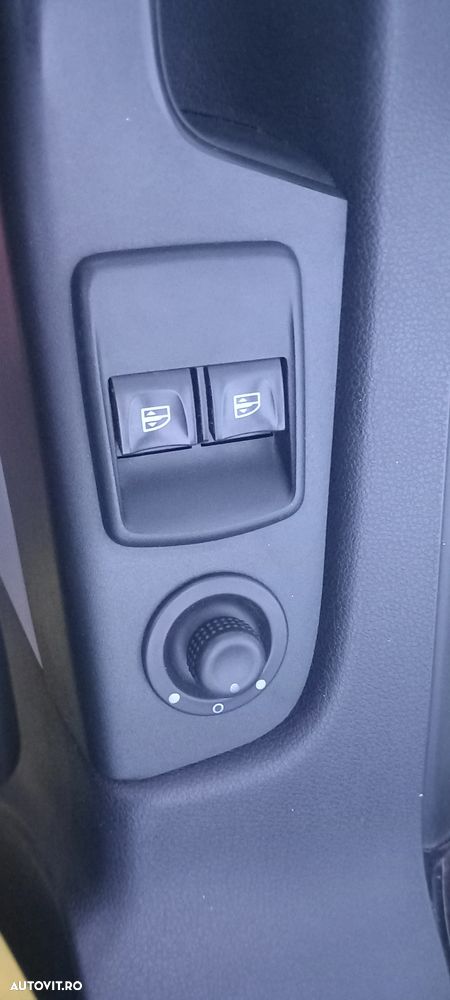 Renault Trafic - 13