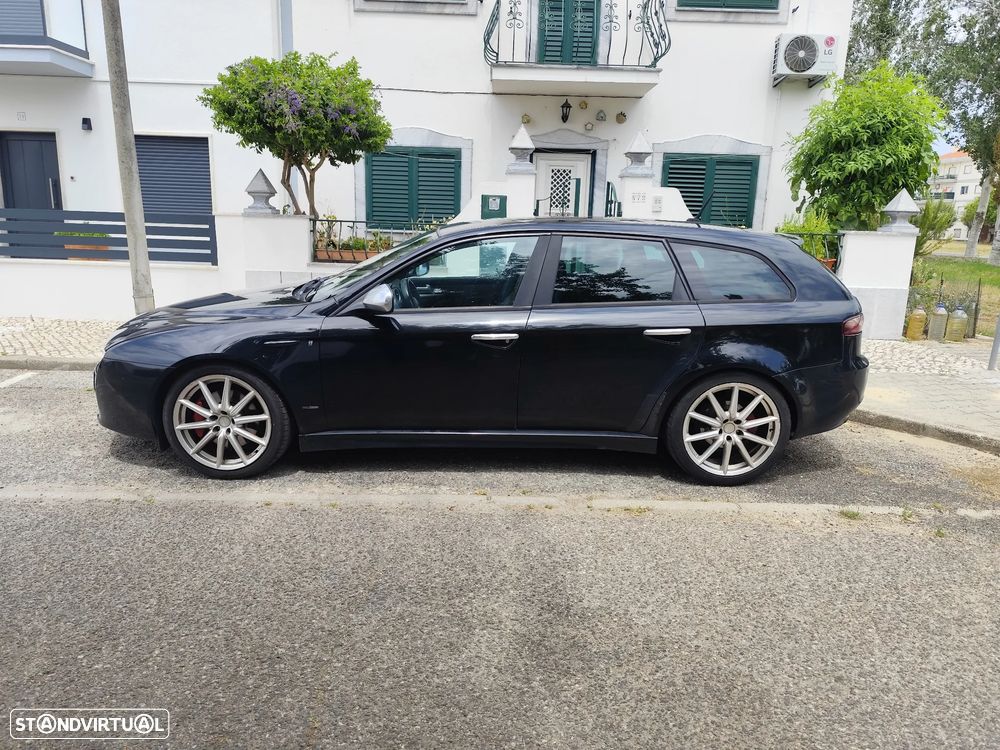Alfa Romeo 159 Sportwagon 1.9 JTDm 16V TI - 3