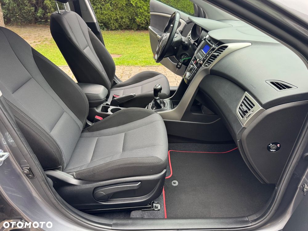 Hyundai i30 1.4 Passion - 26