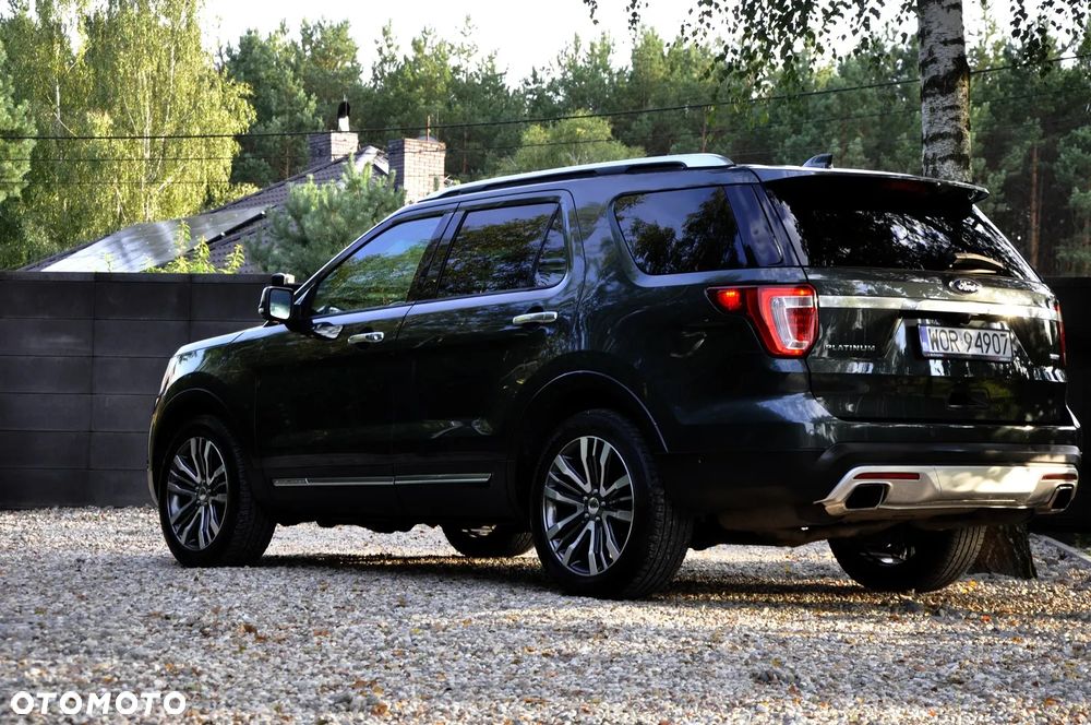 Ford Explorer - 22