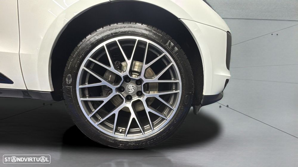 Porsche Macan Standard - 18