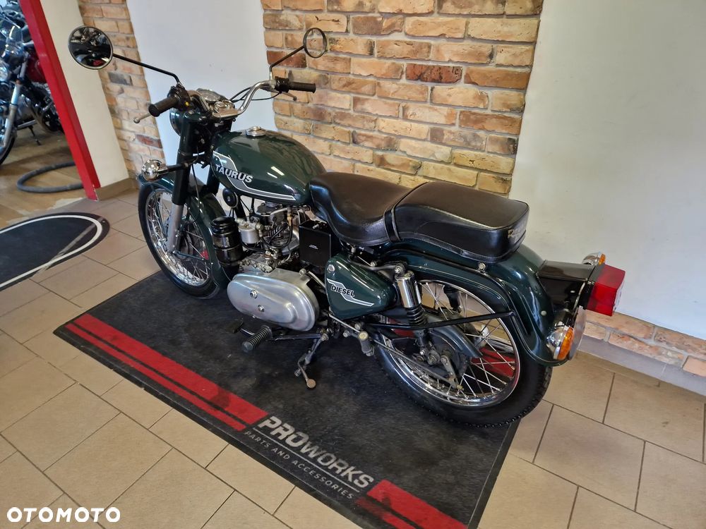 Royal Enfield Bullet - 7