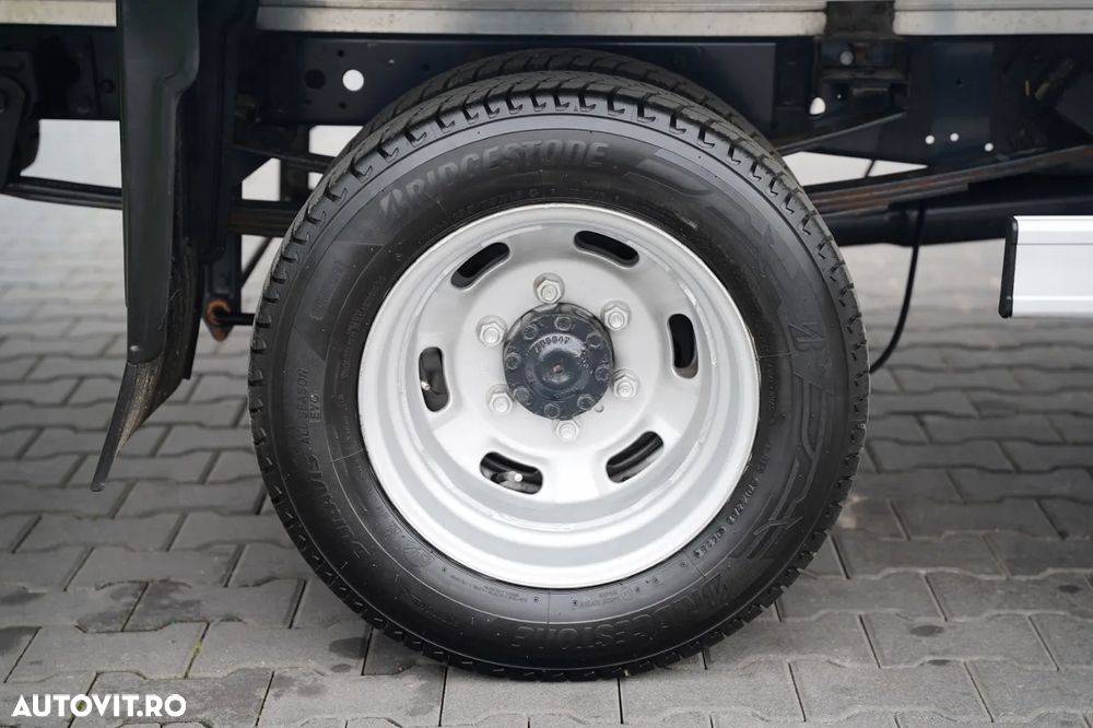 Iveco DAILY 35-150 / FRIGIDER / THERMO KING / MANUAL / TWIN / 3 LOCURI / - 25