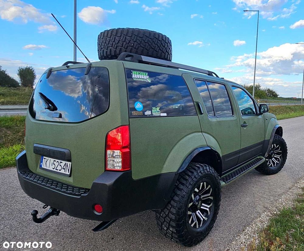 Nissan Pathfinder - 4