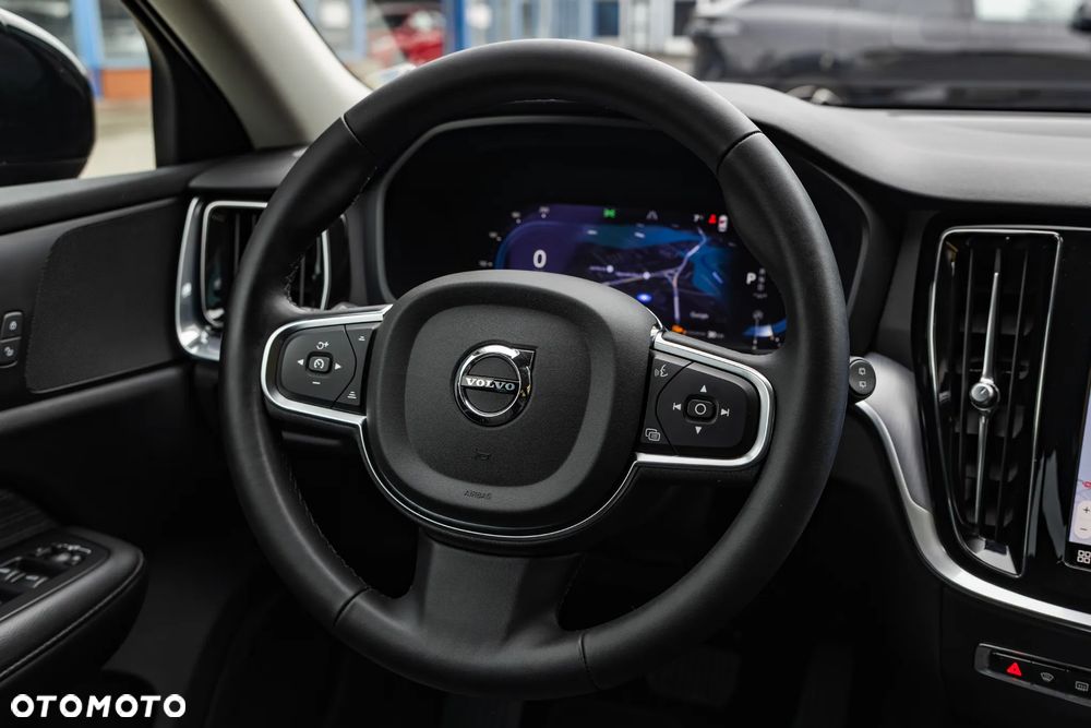 Volvo V60 B3 B Essential - 28