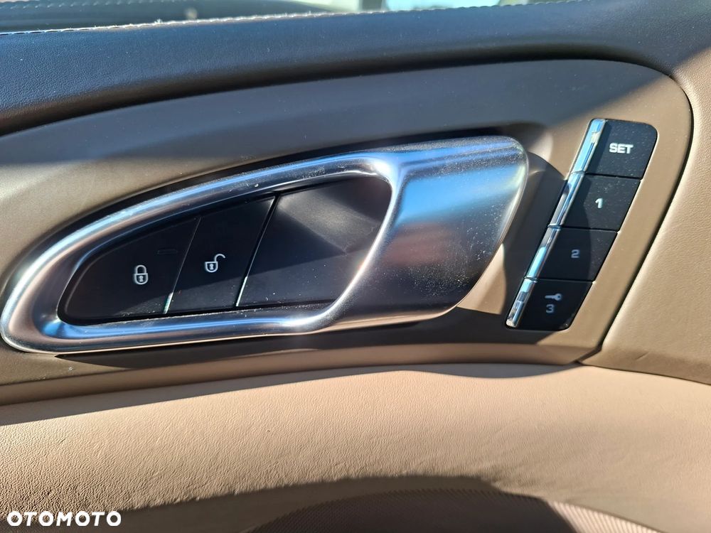 Porsche Cayenne Turbo Tiptronic S - 18