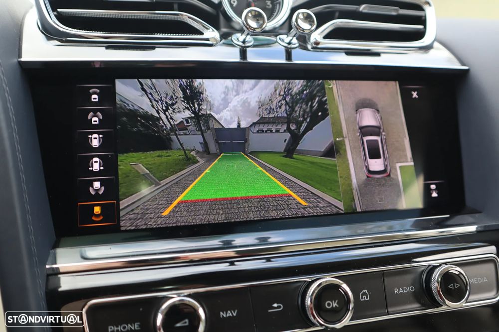 Bentley Bentayga V8 Azure - 57