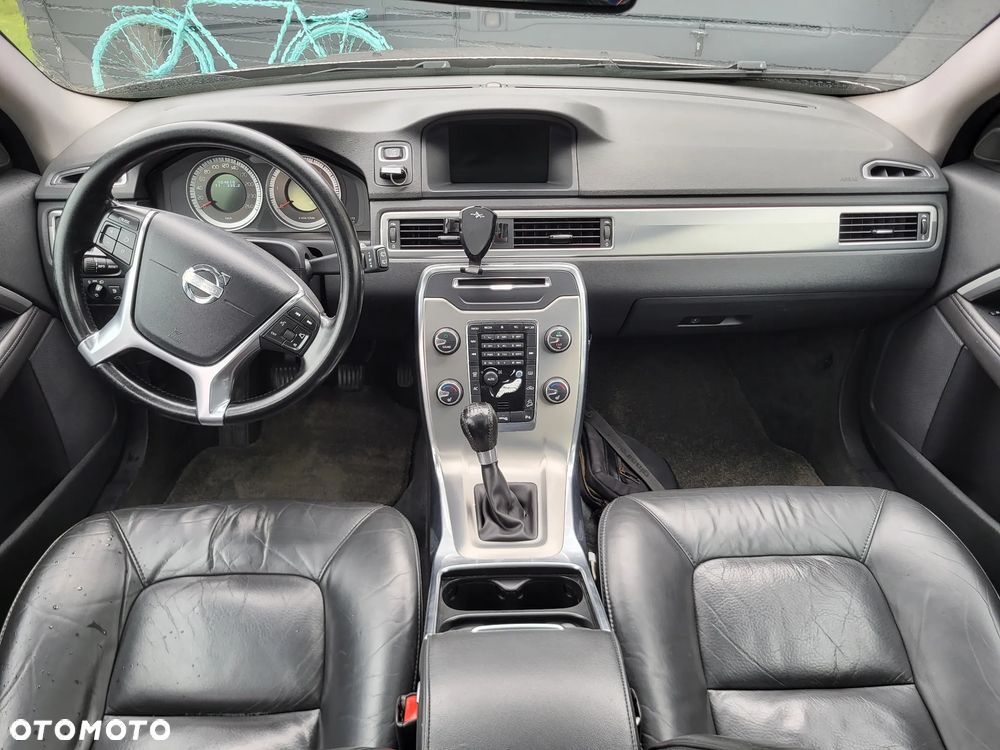 Volvo XC 70 2.4D AWD Summum - 12