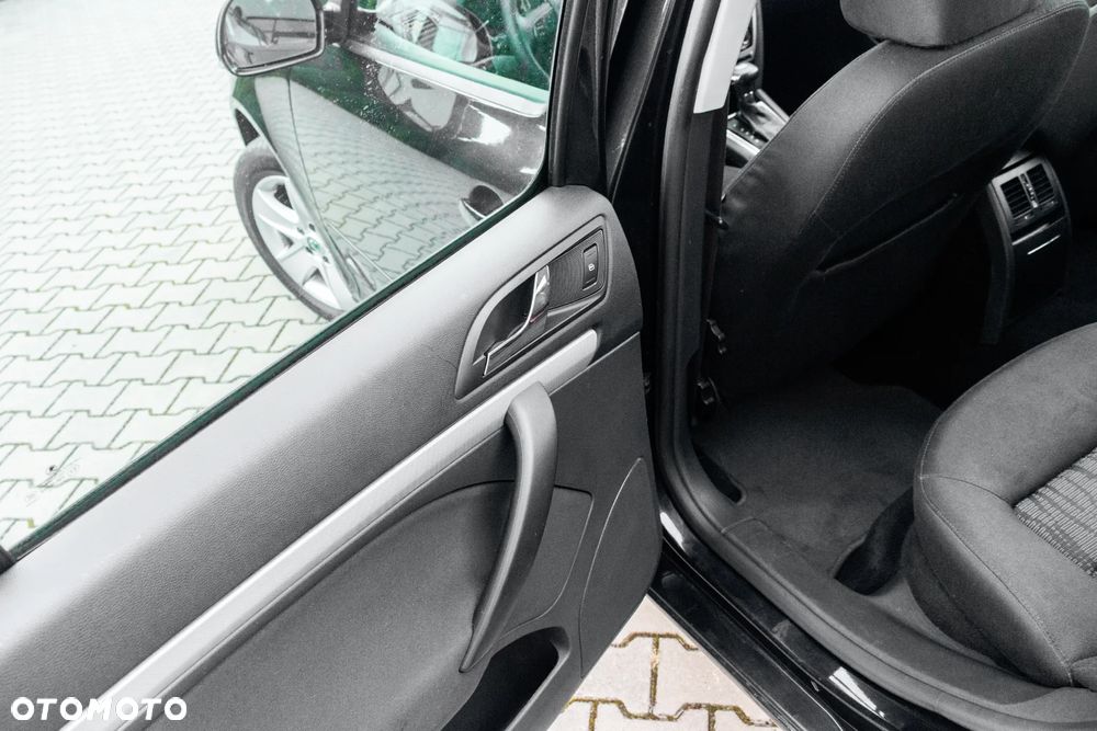 Skoda Octavia 1.4 TSI Elegance DSG - 23