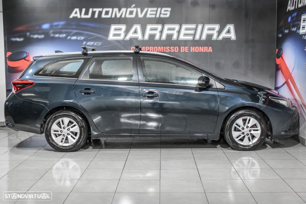 Toyota Auris Touring Sports 1.4 D-4D Comfort - 8
