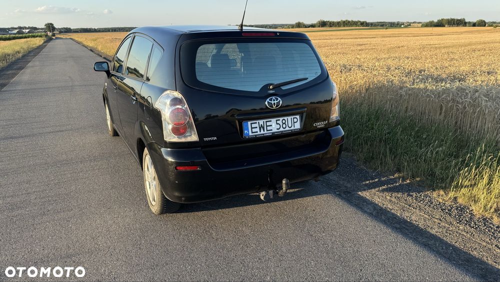 Toyota Corolla Verso - 5