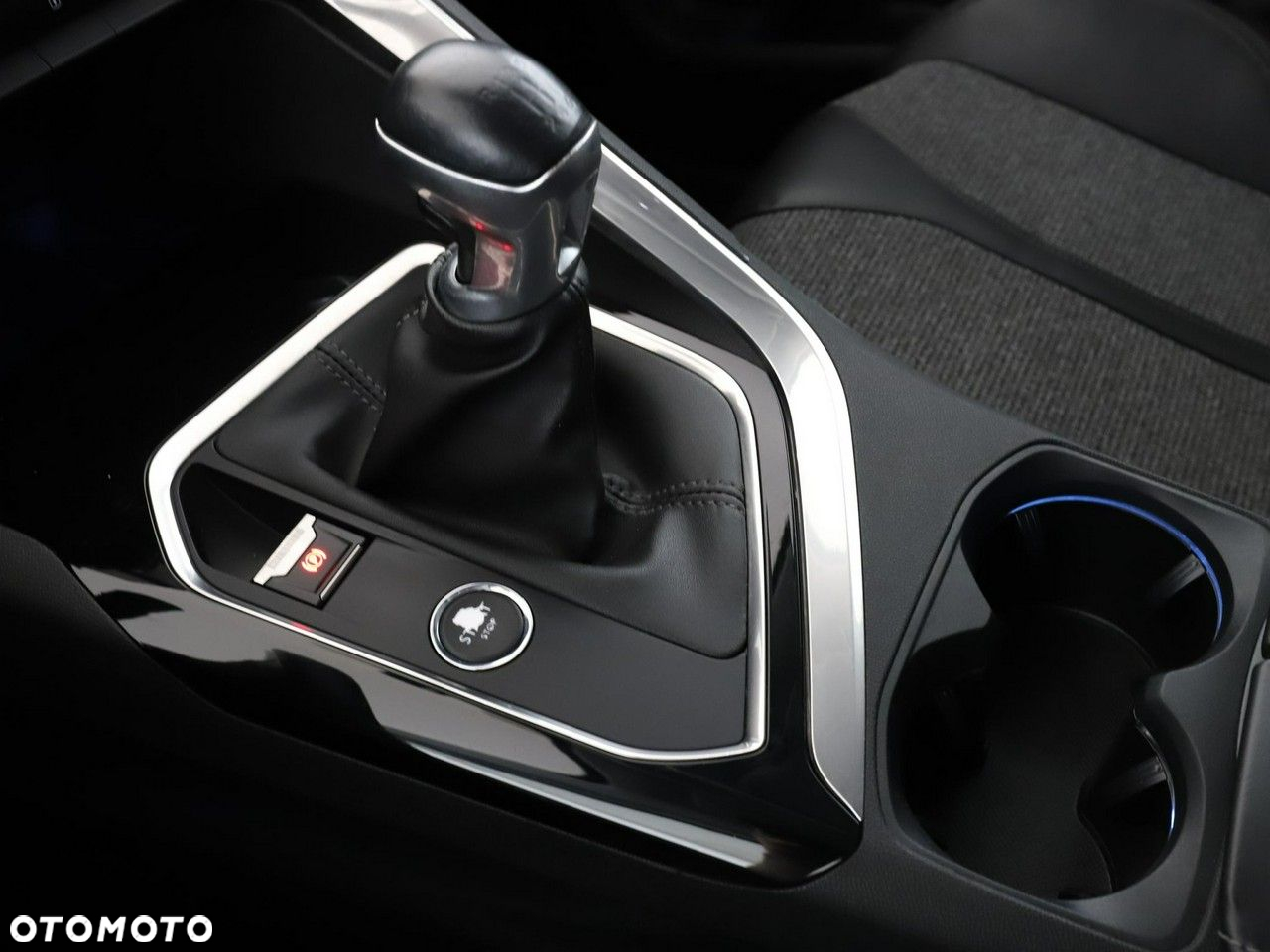 Peugeot 3008 1.2 PureTech Allure S&S - 31