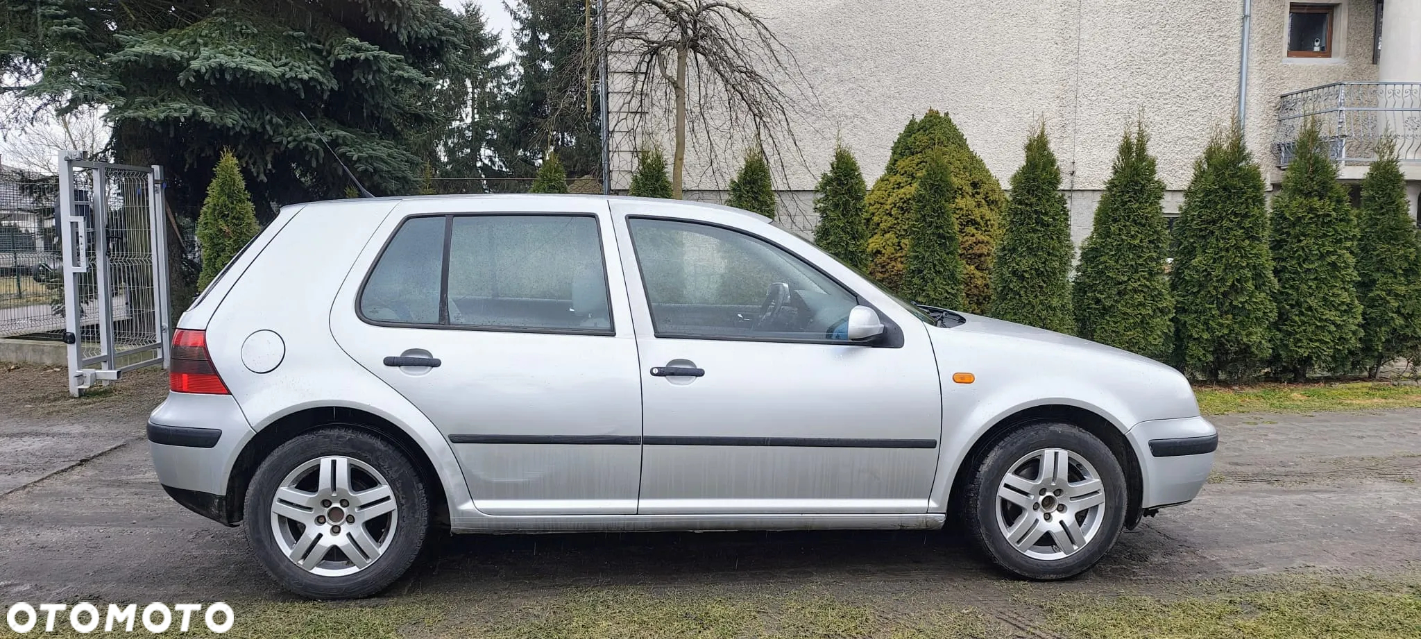 Volkswagen Golf - 4