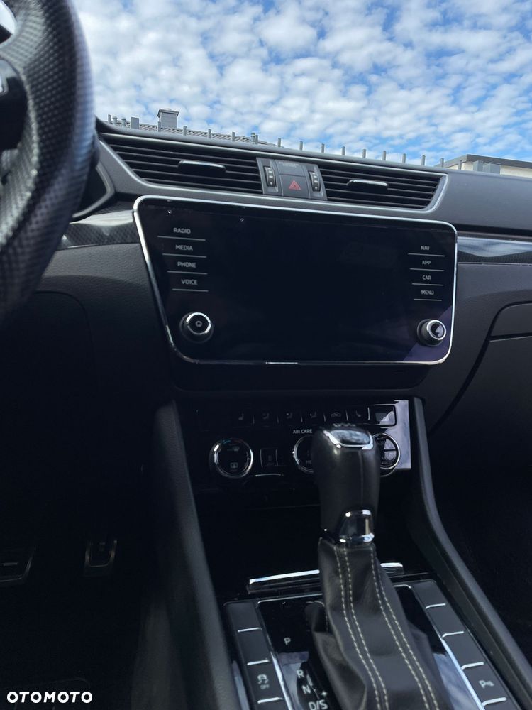 Skoda Superb 2.0 TSI Sportline DSG - 2