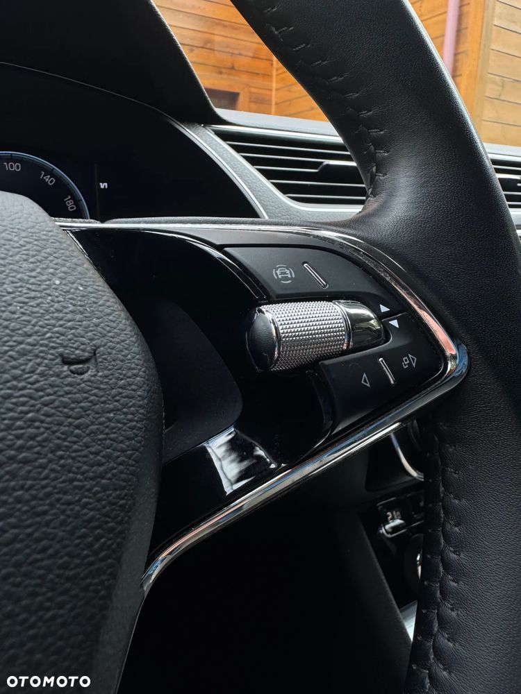 Skoda Superb 2.0 TSI Ambition DSG - 22