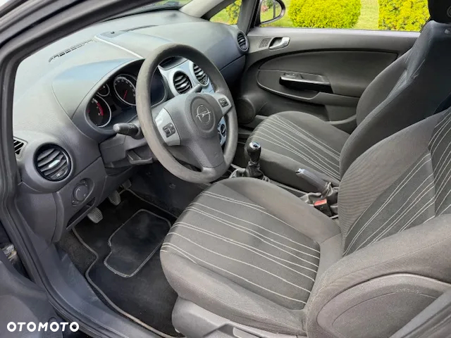 Opel Corsa 1.2 16V - 2