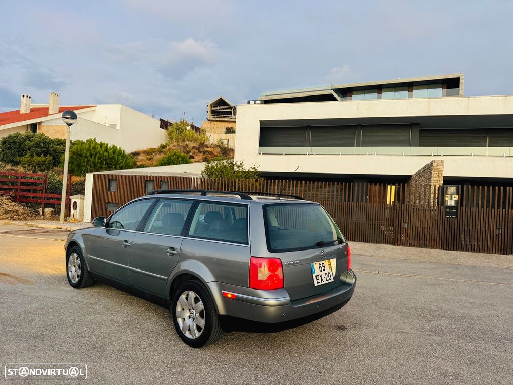 VW Passat Variant - 4