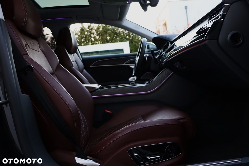Audi S8 - 21