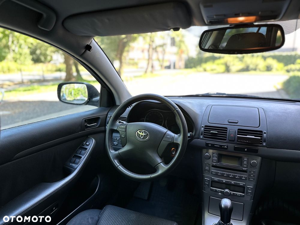 Toyota Avensis 2.0 VVT-i Prestige Premium - 8