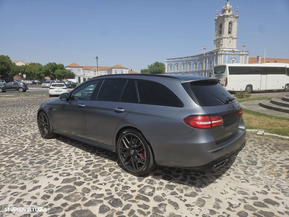 Mercedes-Benz E 63 AMG S 4Matic+ Speedshift MCT-9G Final Edition - 3