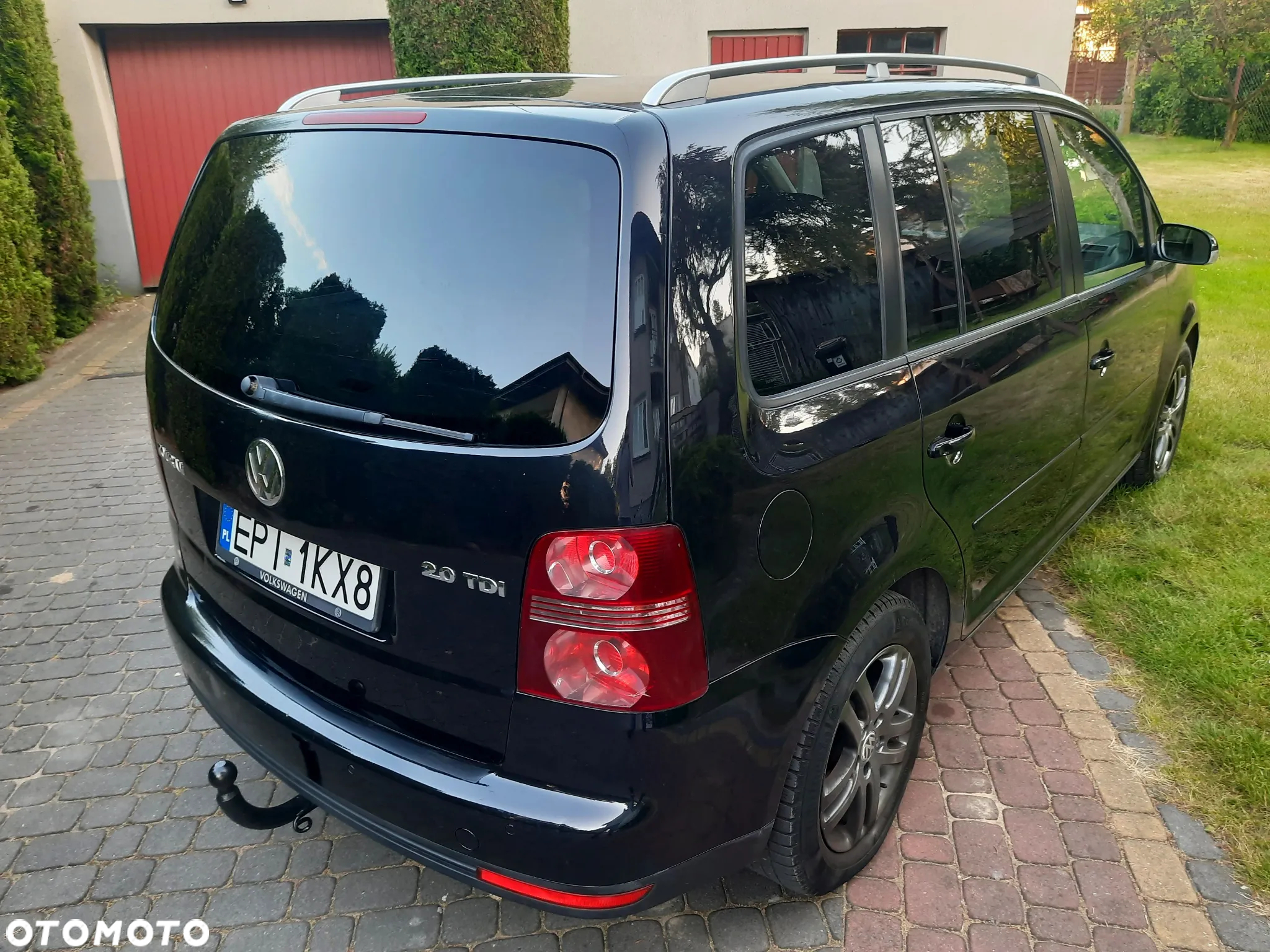 Volkswagen Touran 2.0 TDI DSG United - 10
