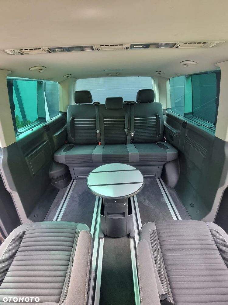 Volkswagen Multivan - 11