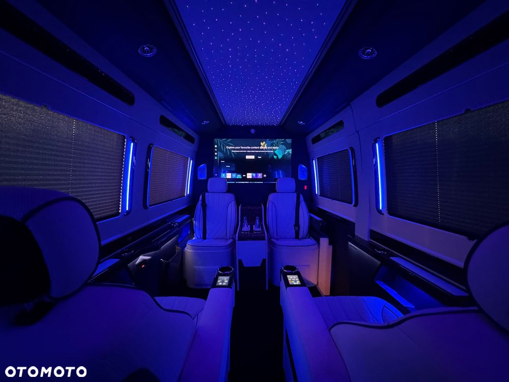 Mercedes-Benz Sprinter - 22
